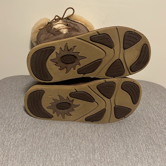UGG Side Lace Boots - Picture 5 of 6